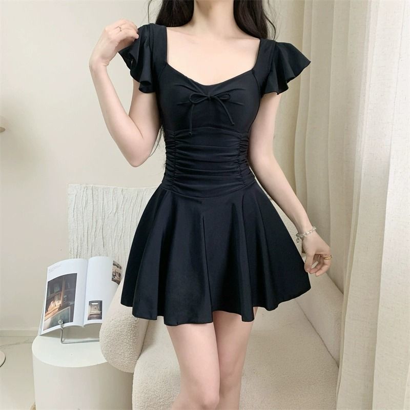 Traje de baño de manga corta c - Spa & Wellness Komplex Bristol Royal * * * * reseña y precio