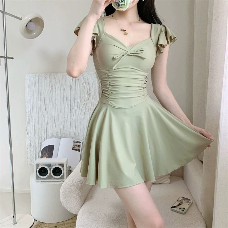 Traje de baño de manga corta c - Spa & Wellness Komplex Bristol Royal * * * * reseña y precio